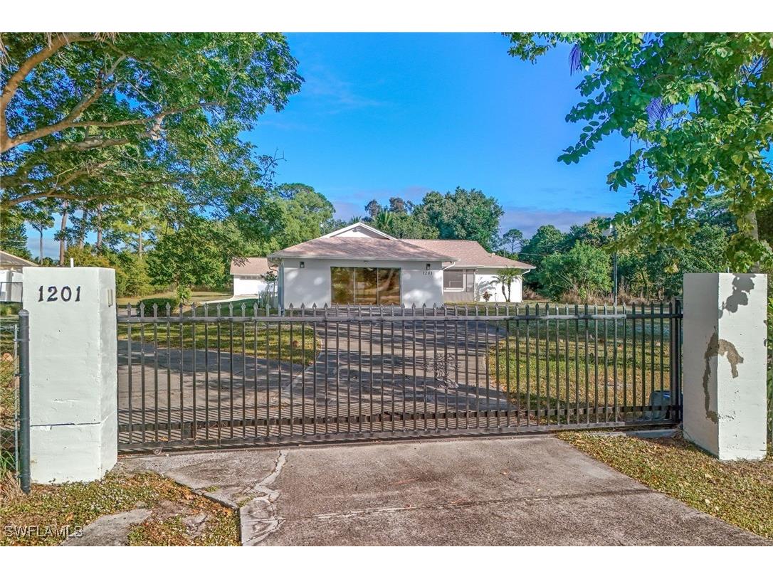 1201 Saint Clair Shores Road Naples FL 34104 225083081 image18