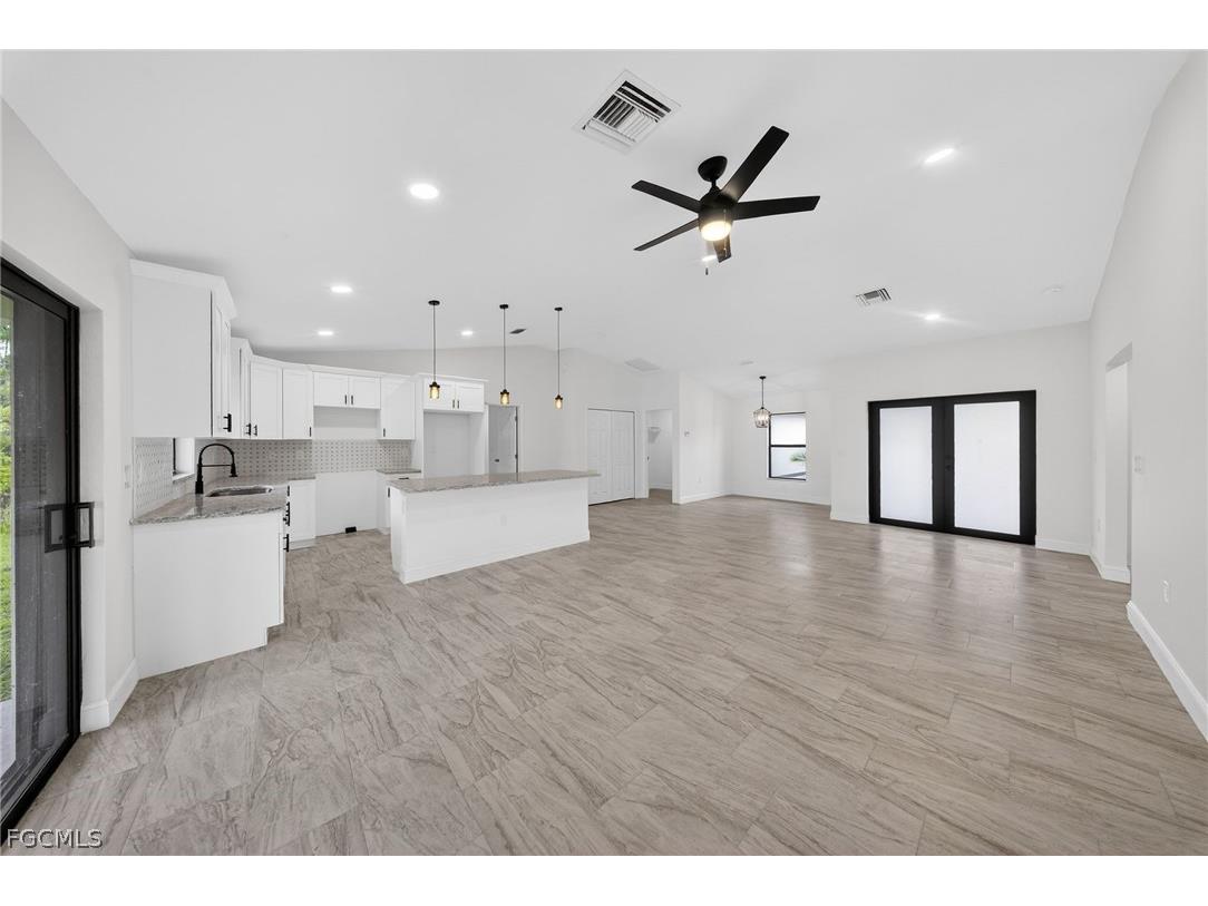 1201 W 11th Street Lehigh Acres FL 33972 2026013488 image4