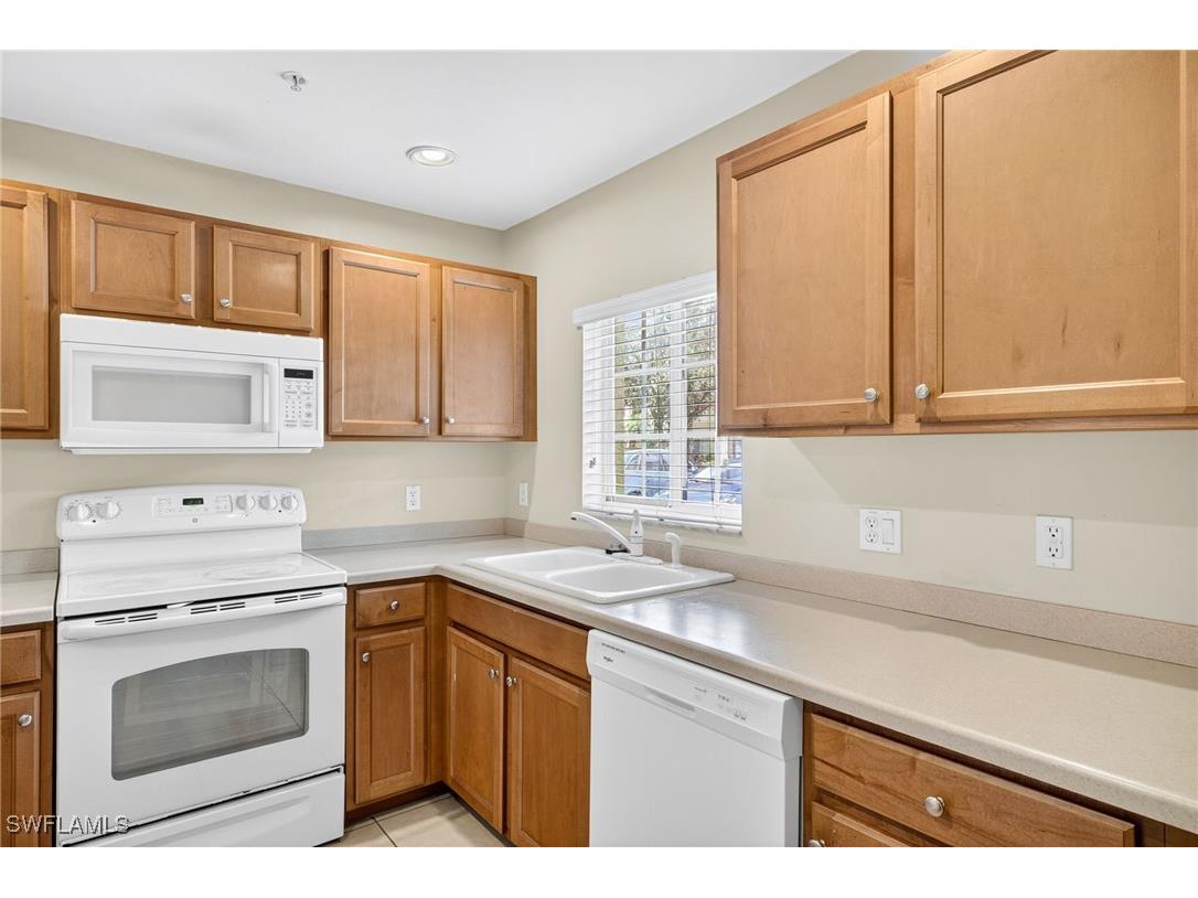 12010 Rock Brook Run #1706 Fort Myers FL 33913 225069331 image4