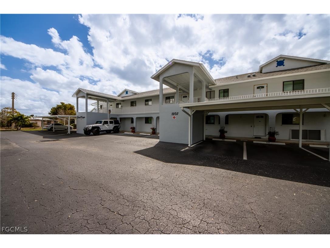 1202 Cape Coral Parkway W #107 Cape Coral FL 33914 2026011716 image1