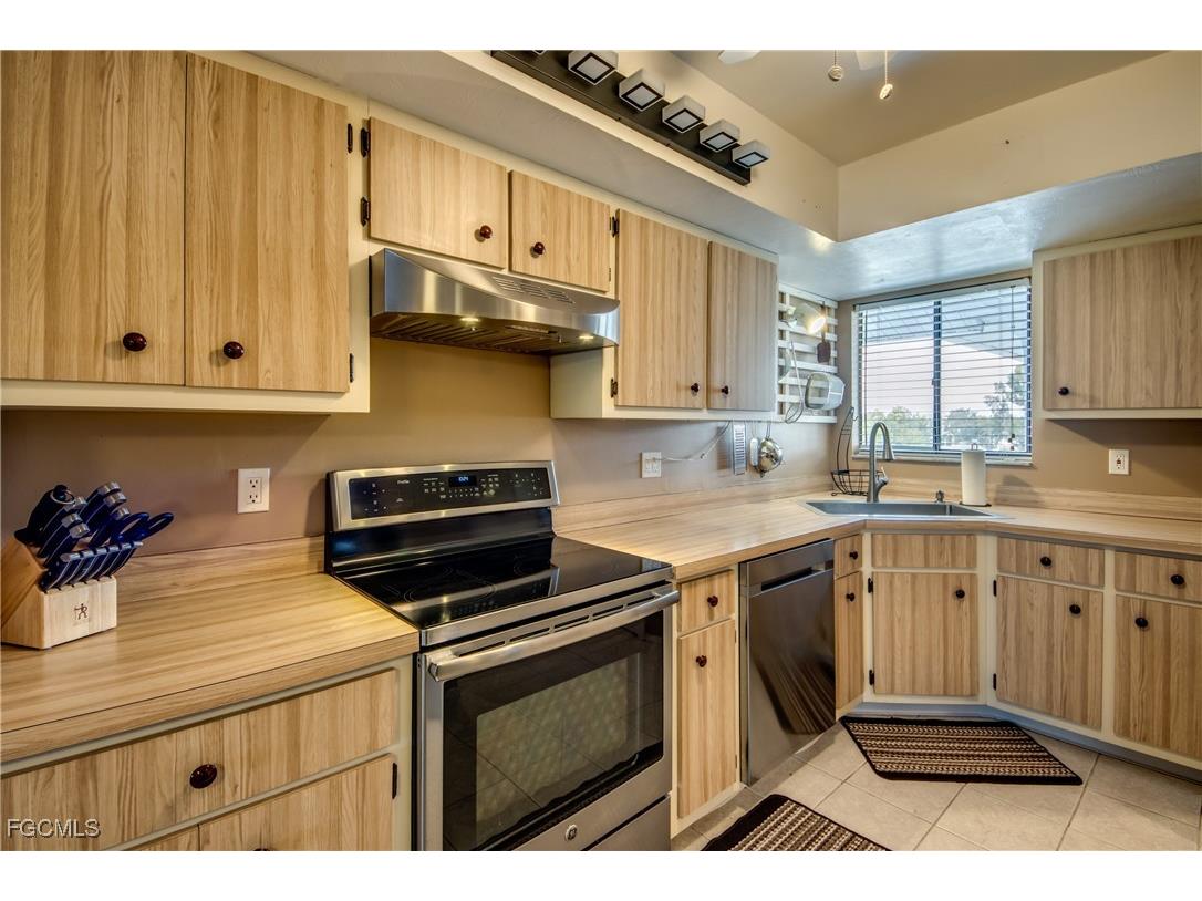 1202 Cape Coral Parkway W #206 Cape Coral FL 33914 2026002719 image8