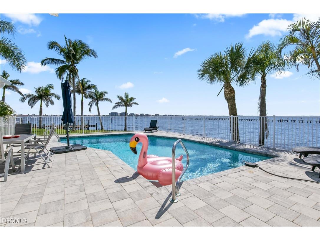 1202 Flamingo Drive Cape Coral FL 33904 2025010752 image14