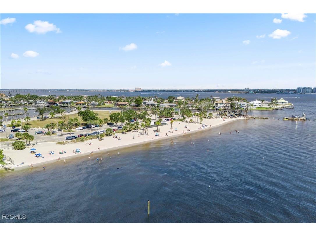 1202 Flamingo Drive Cape Coral FL 33904 2025010752 image23