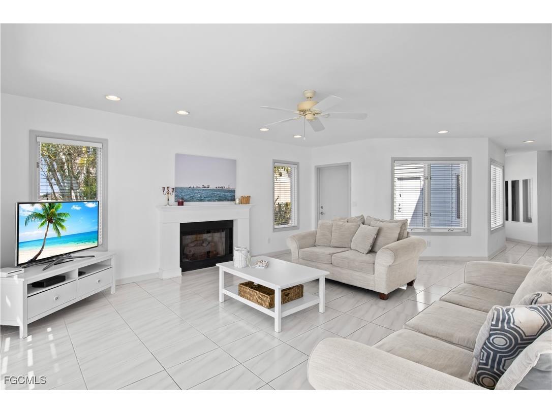 1202 Flamingo Drive Cape Coral FL 33904 2025010752 image32