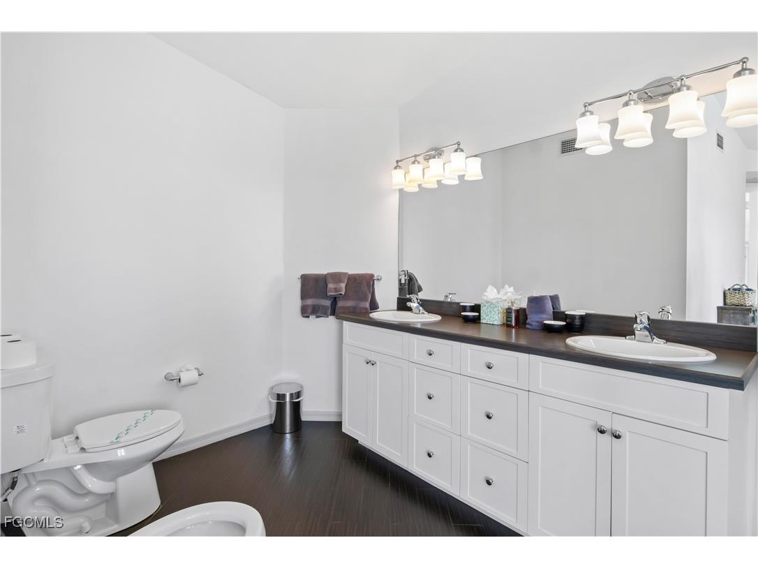 1202 Flamingo Drive Cape Coral FL 33904 2025010752 image40