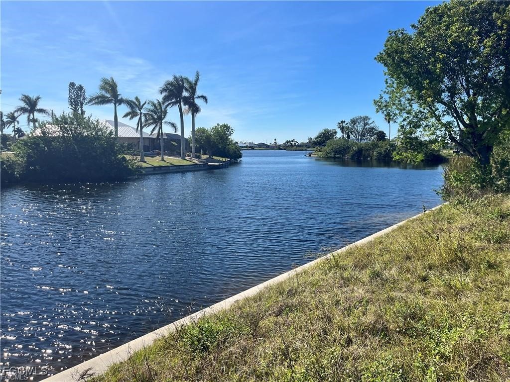 1202 NW 18th Terrace Cape Coral FL 33993 2026006094 image1