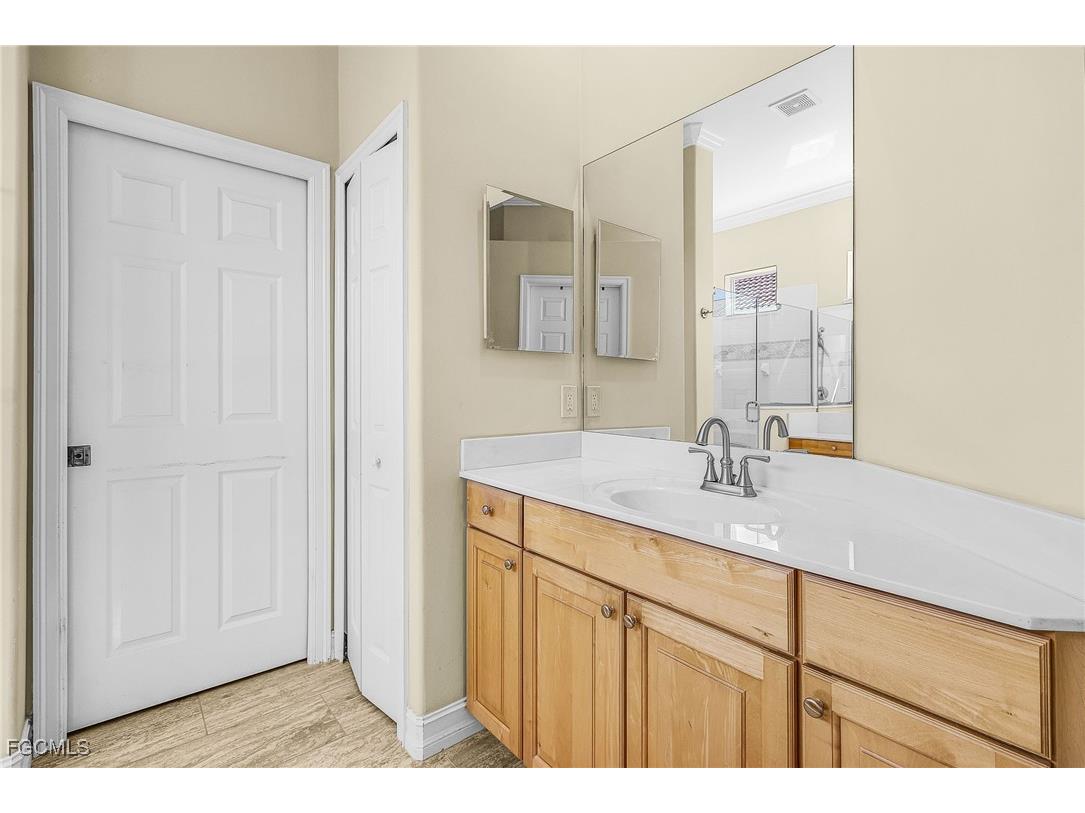 12021 Hidden Links Drive Fort Myers FL 33913 2025021569 image15