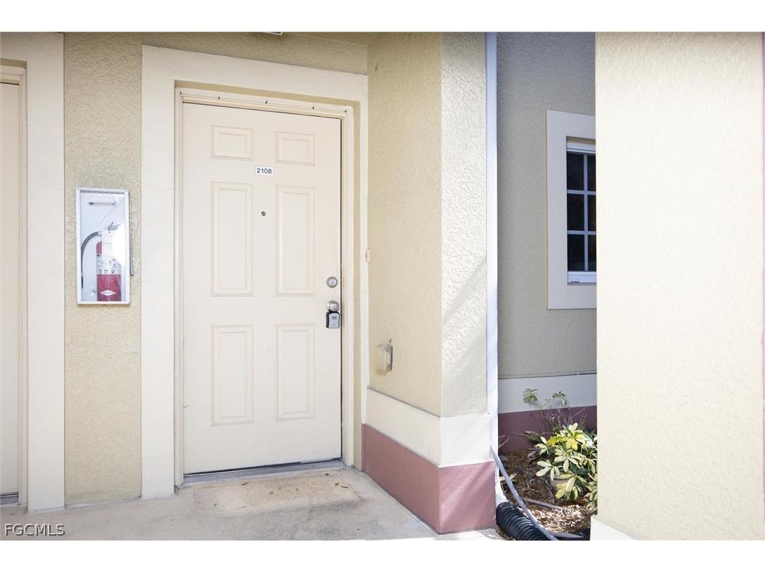 12021 Rock Brook Run #2108 Fort Myers FL 33913 2026007275 image3