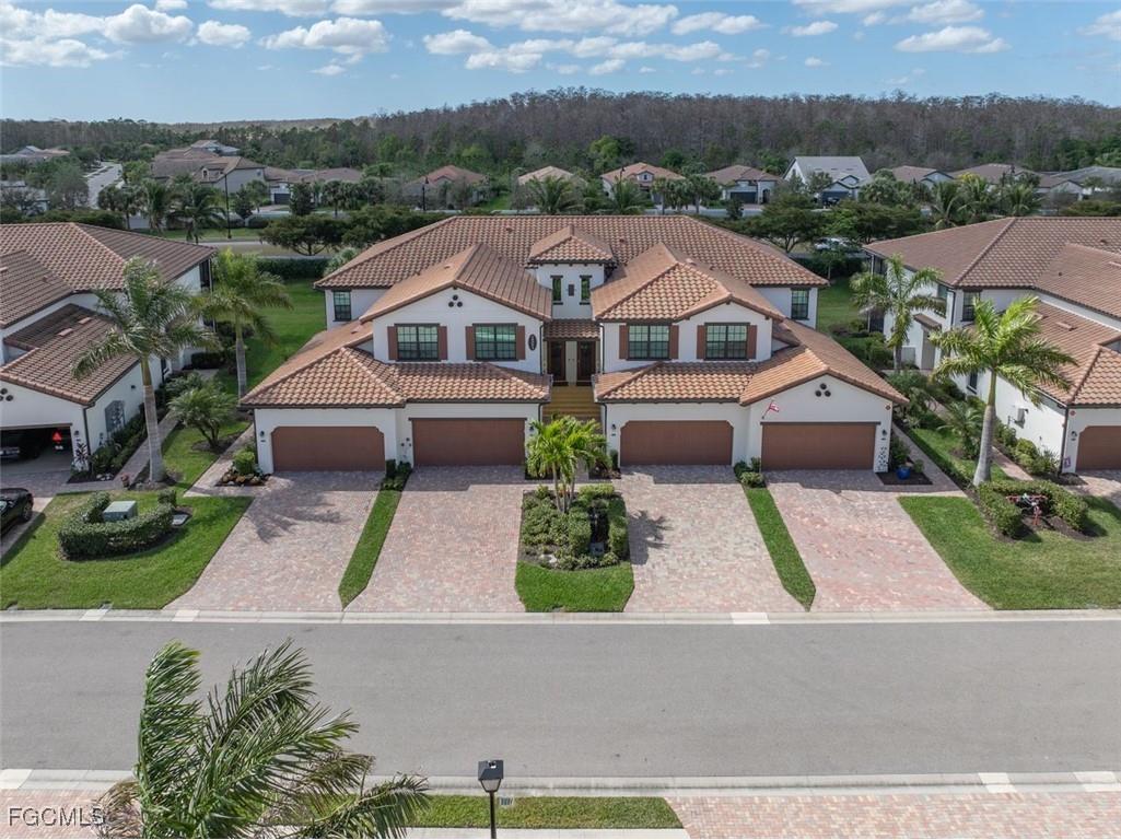 12023 Hawthorn Lake Drive #202 Fort Myers FL 33913 2025002975 image1