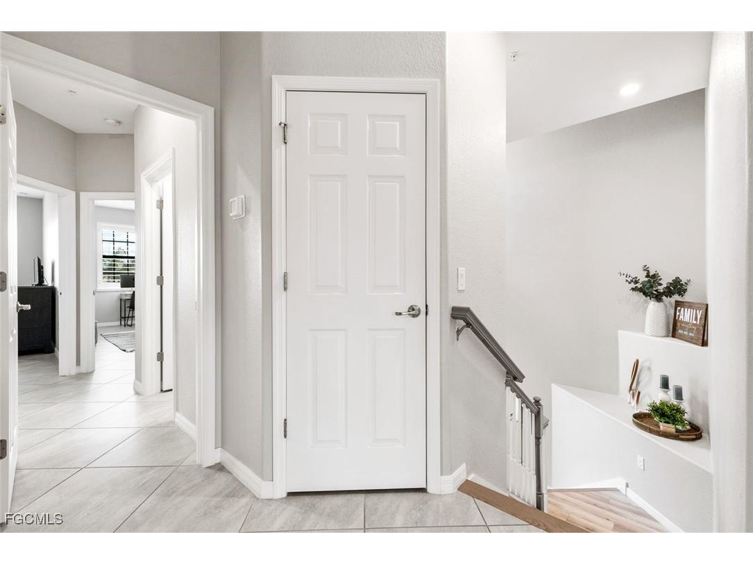 12023 Hawthorn Lake Drive #202 Fort Myers FL 33913 2025002975 image14