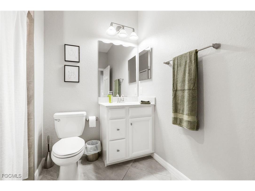 12023 Hawthorn Lake Drive #202 Fort Myers FL 33913 2025002975 image18