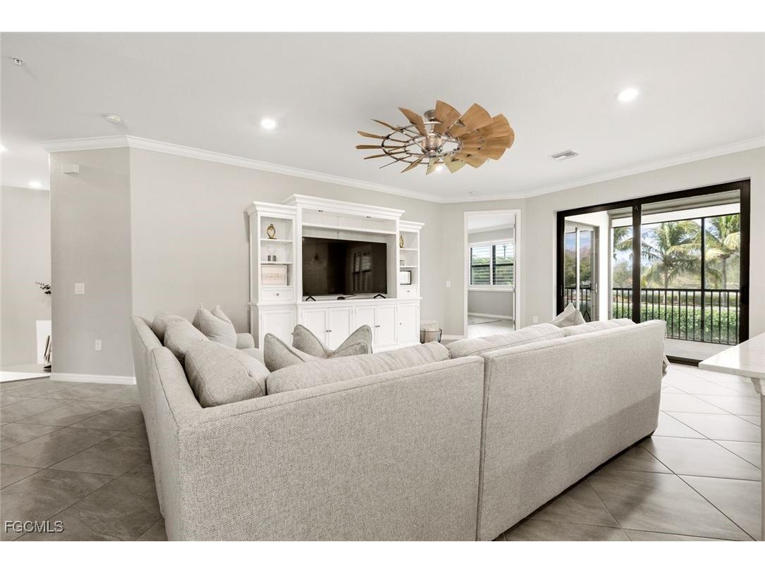 12023 Hawthorn Lake Drive #202 Fort Myers FL 33913 2025002975 image5