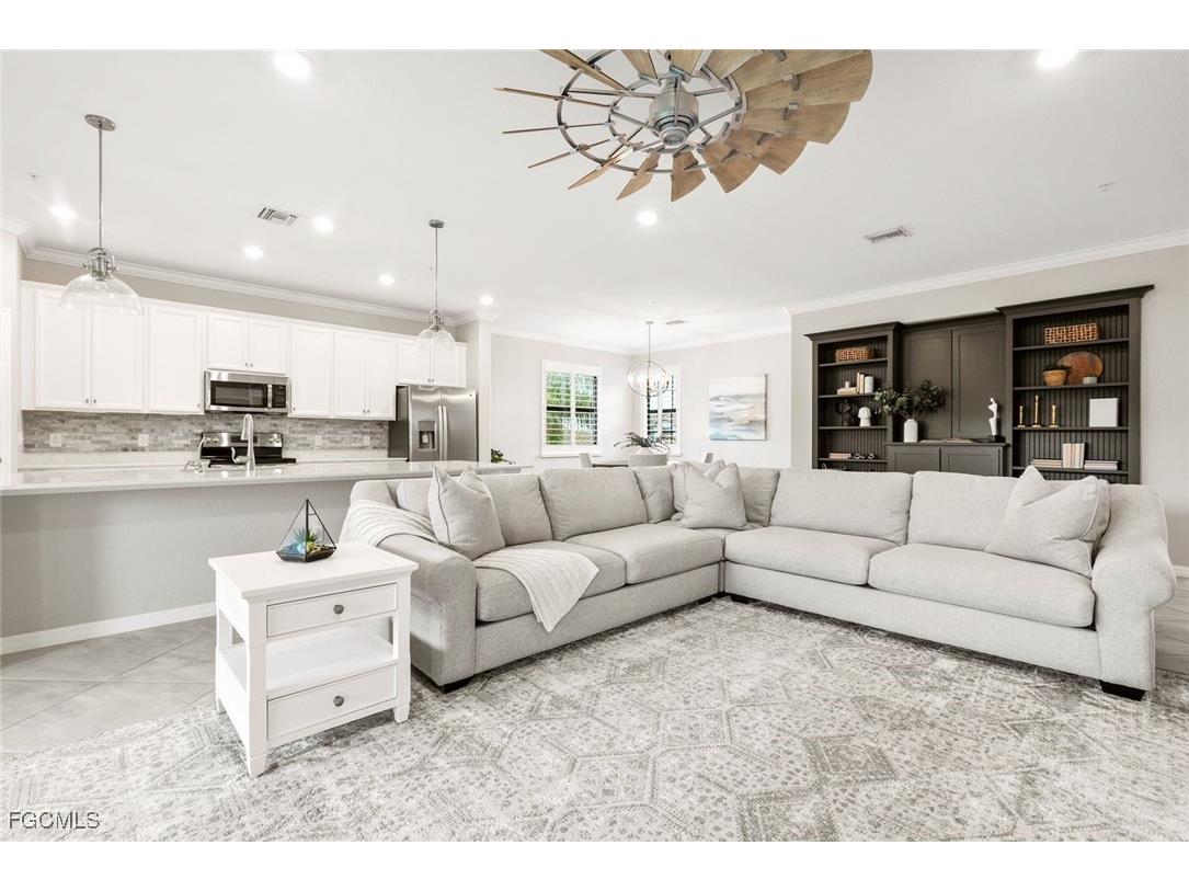 12023 Hawthorn Lake Drive #202 Fort Myers FL 33913 2025002975 image6