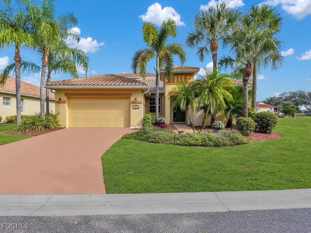 12024 Cypress Links Drive Fort Myers FL 33913 2025024452 image1