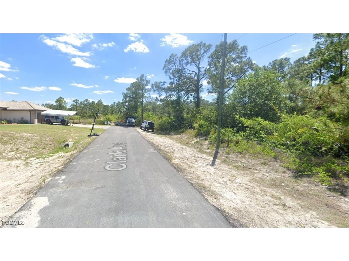 1203 Clark Avenue Lehigh Acres FL 33972 2025025178 image5
