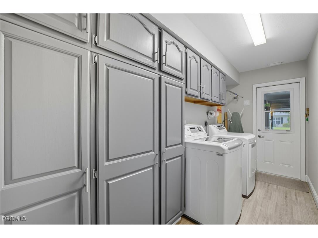 1203 N Brandywine Circle Fort Myers FL 33919 2025013787 image32