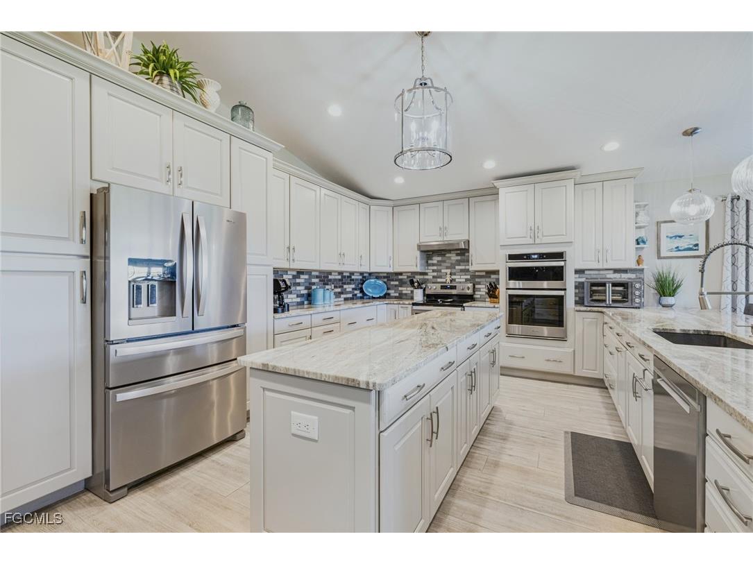 1203 N Brandywine Circle Fort Myers FL 33919 2025013787 image4