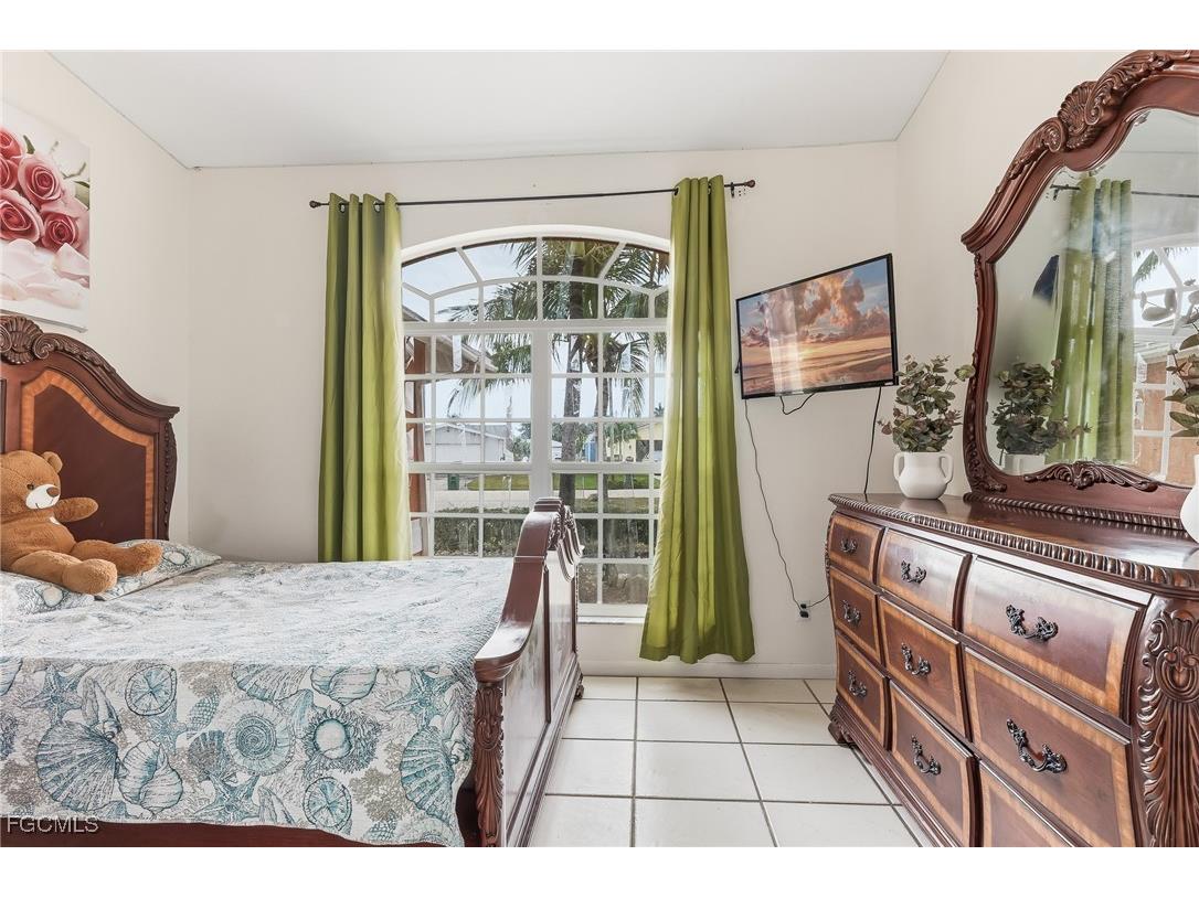 1203 SE 27th Street Cape Coral FL 33904 2025023111 image13