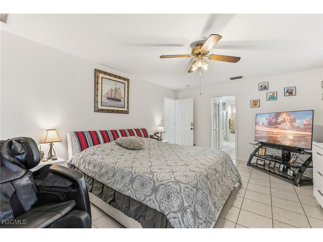 1203 SE 27th Street Cape Coral FL 33904 2025023111 image15