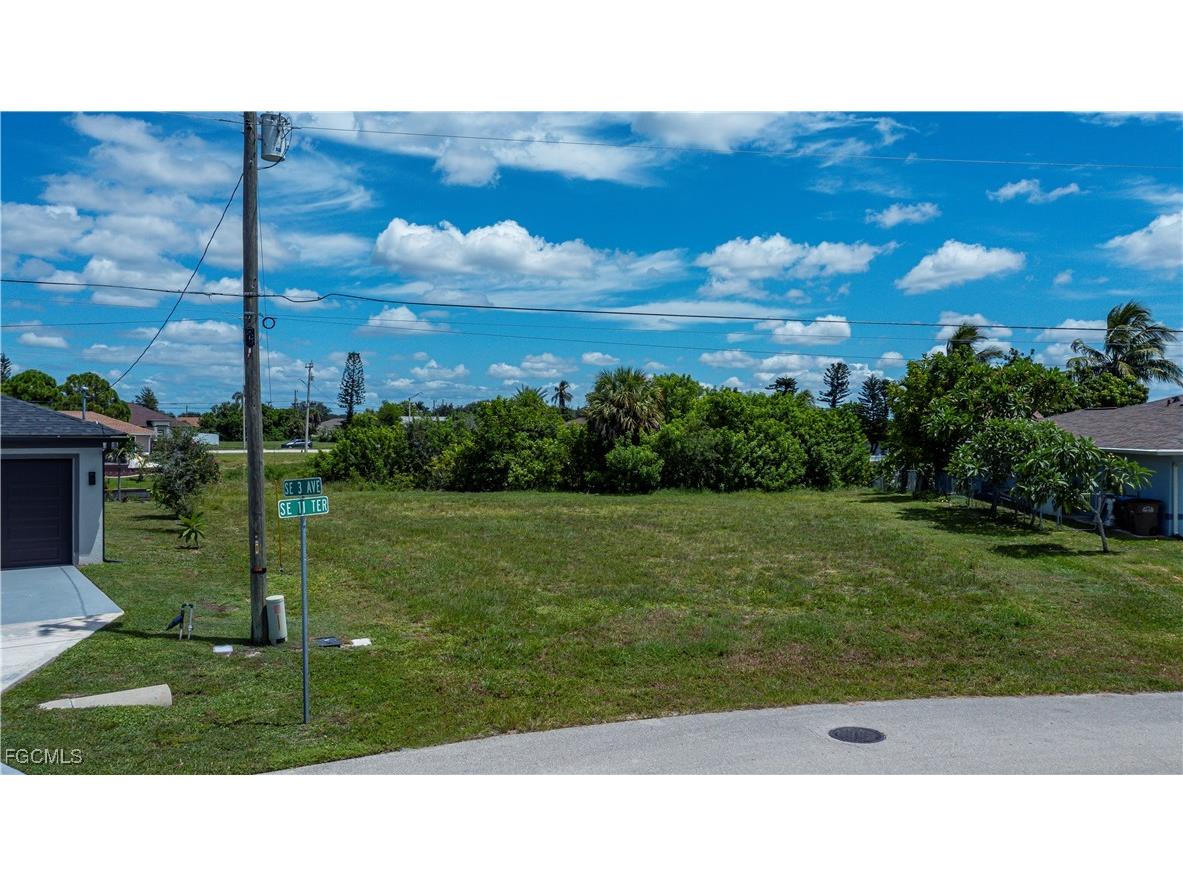 1203 SE 3rd Avenue Cape Coral FL 33990 2025008276 image28