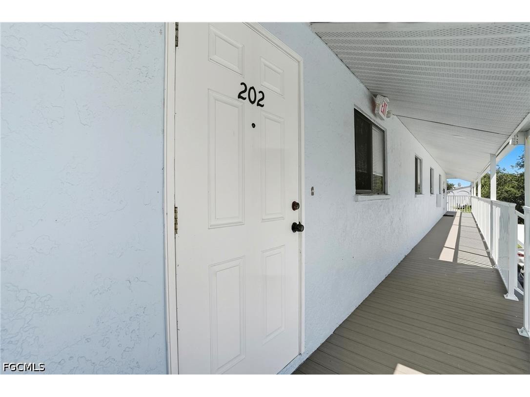 1203 SW 48th Terrace #202 Cape Coral FL 33914 2026015389 image4