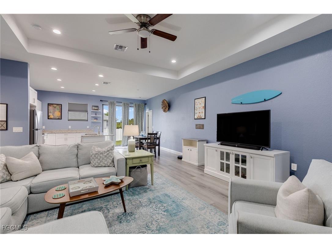 1203 Sunniland Boulevard Lehigh Acres FL 33971 2025019048 image2