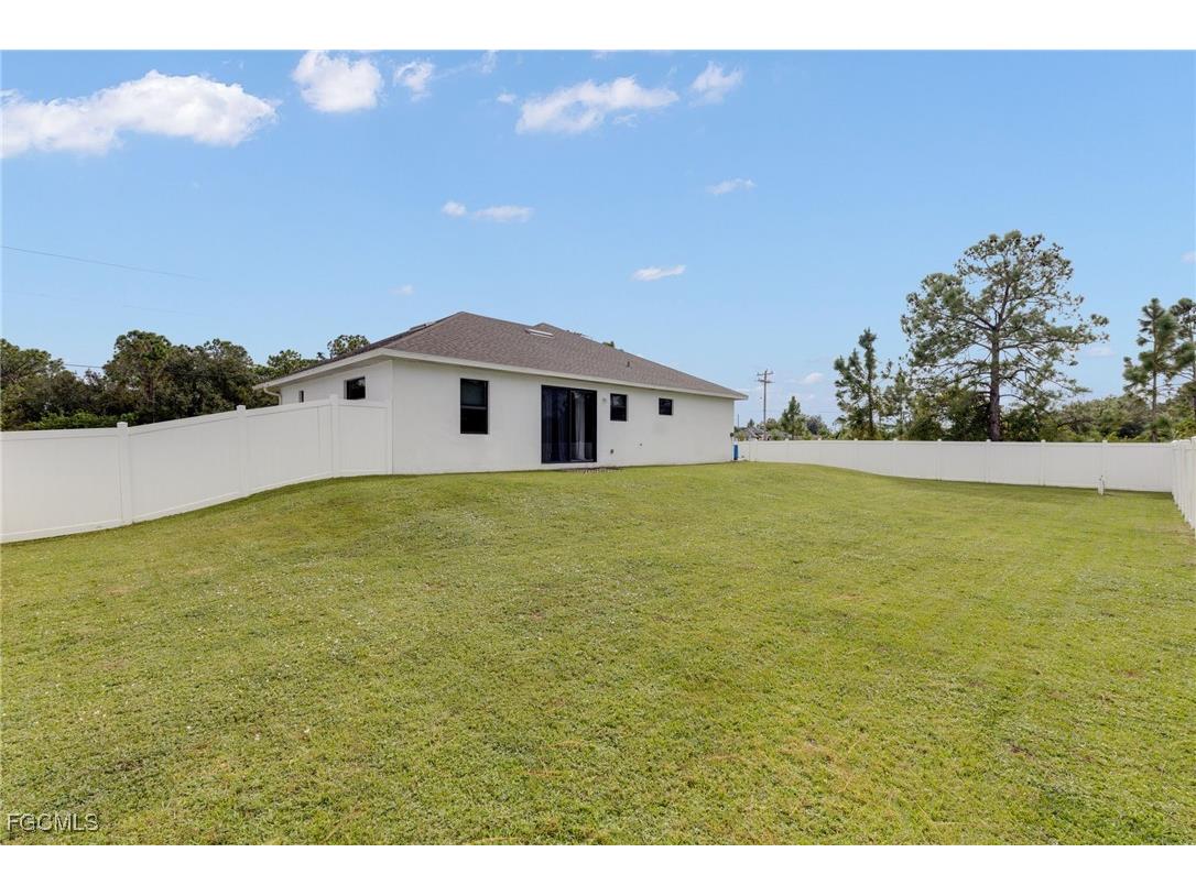 1203 Sunniland Boulevard Lehigh Acres FL 33971 2025019048 image20