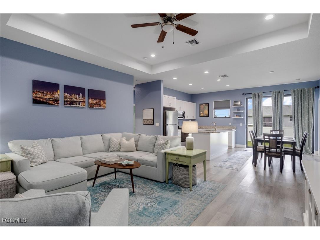 1203 Sunniland Boulevard Lehigh Acres FL 33971 2025019048 image4