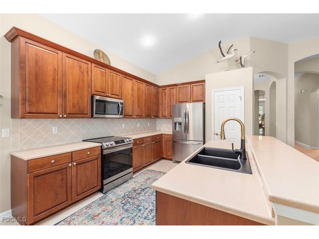 12030 Bramble Cove Drive Fort Myers FL 33905 2025017264 image17