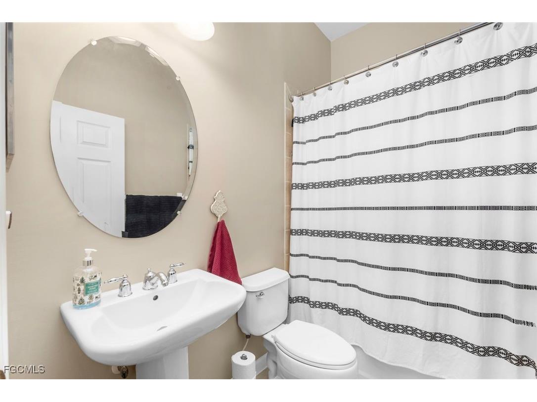 12030 Bramble Cove Drive Fort Myers FL 33905 2025017264 image27