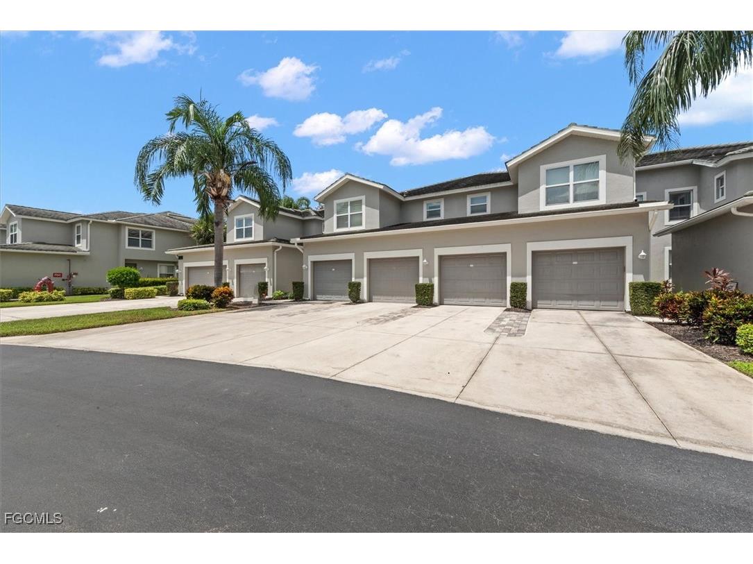 12030 Champions Green Way #213 Fort Myers FL 33913 2025008448 image1