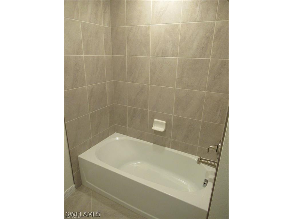 12032 Hawthorn Lake Drive #102 Fort Myers FL 33913 226010993 image20