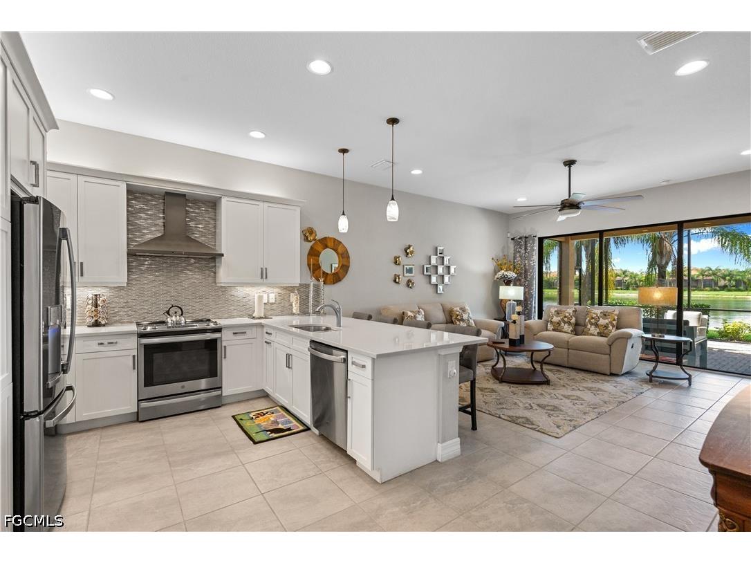 12034 Lakewood Preserve Place Fort Myers FL 33913 2026023979 image6