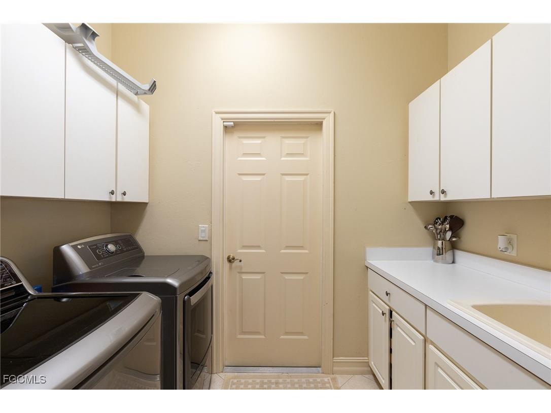 12036 Hidden Links Drive Fort Myers FL 33913 2025009455 image15