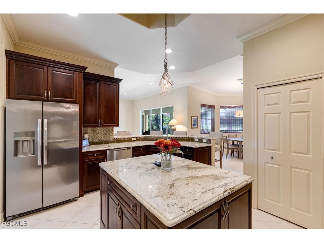 12036 Hidden Links Drive Fort Myers FL 33913 2025009455 image2