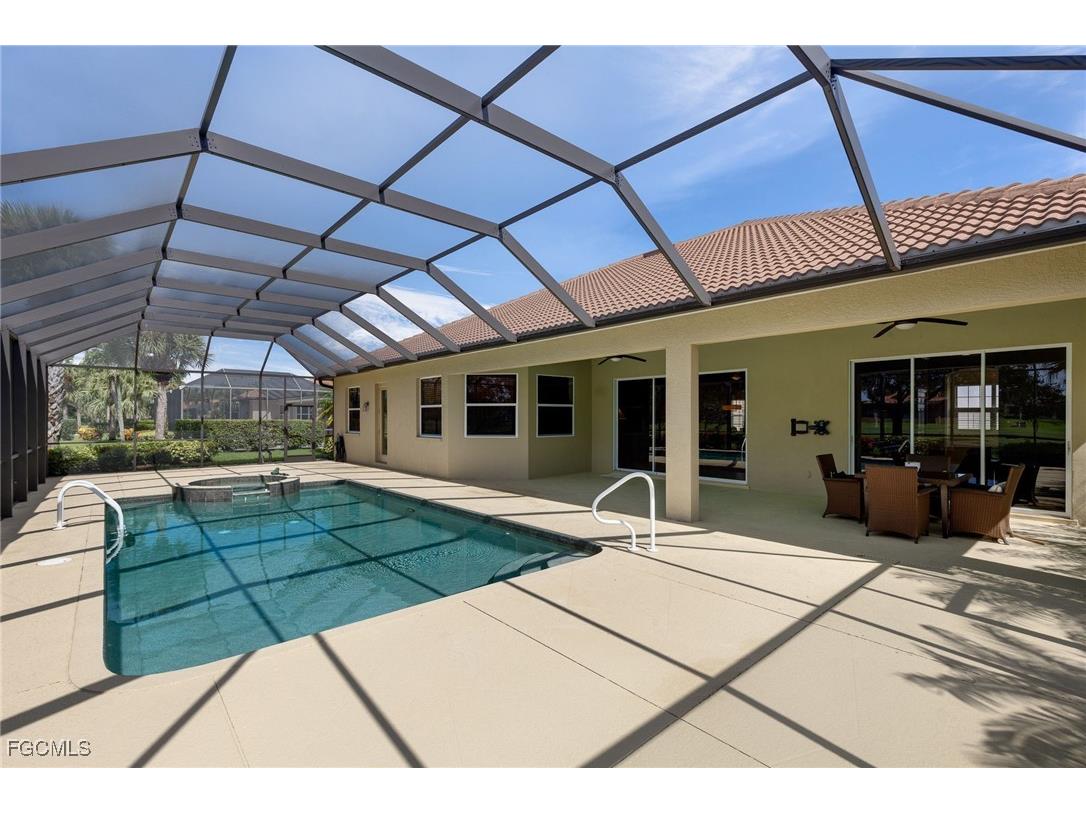 12036 Hidden Links Drive Fort Myers FL 33913 2025009455 image22