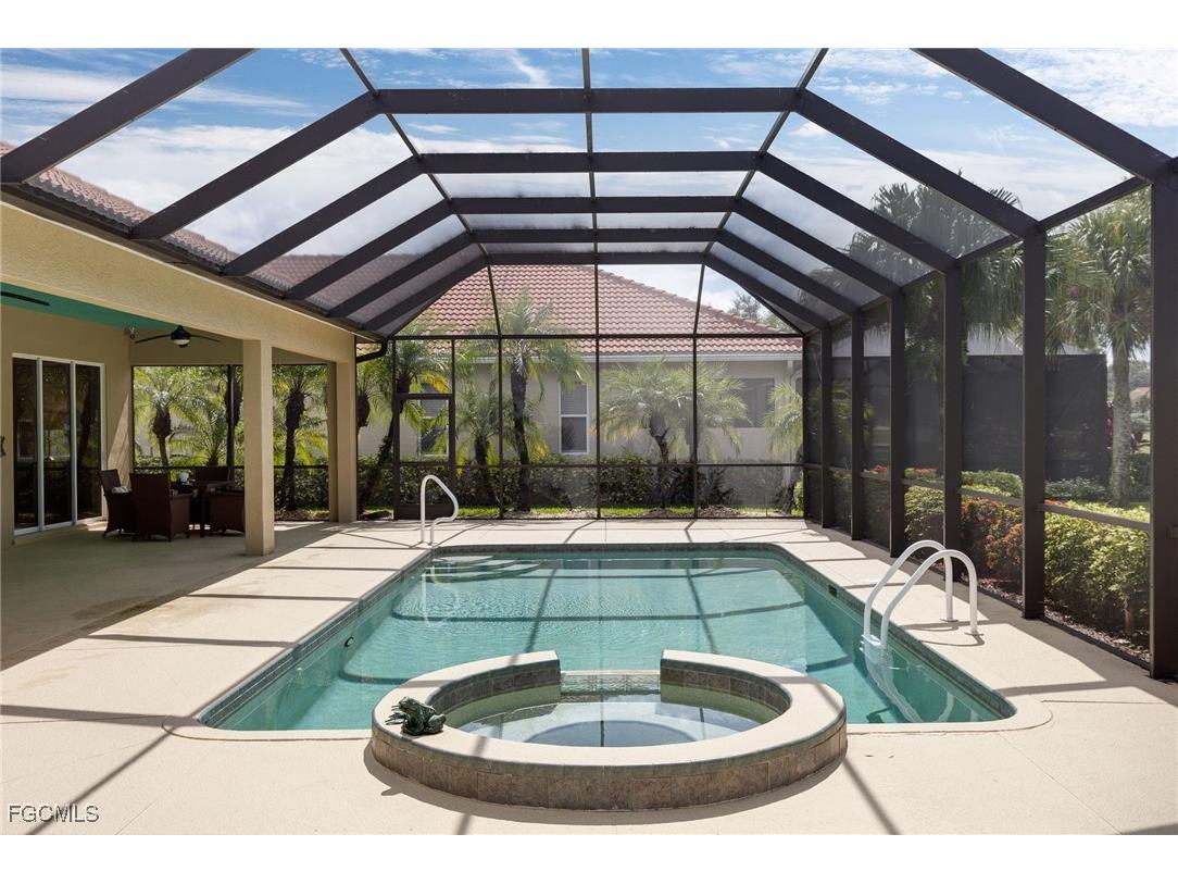 12036 Hidden Links Drive Fort Myers FL 33913 2025009455 image23