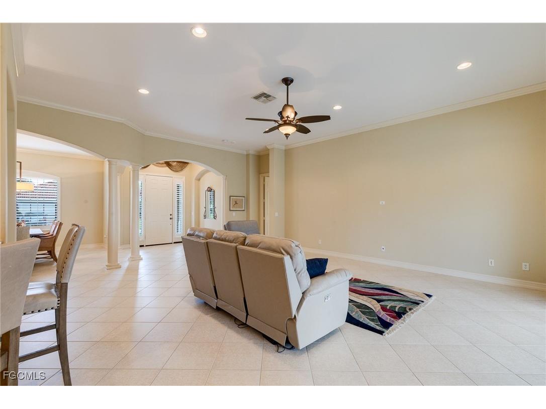 12036 Hidden Links Drive Fort Myers FL 33913 2025009455 image9