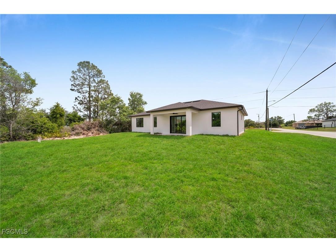 1204 Flora Avenue N Lehigh Acres FL 33971 2025012258 image37