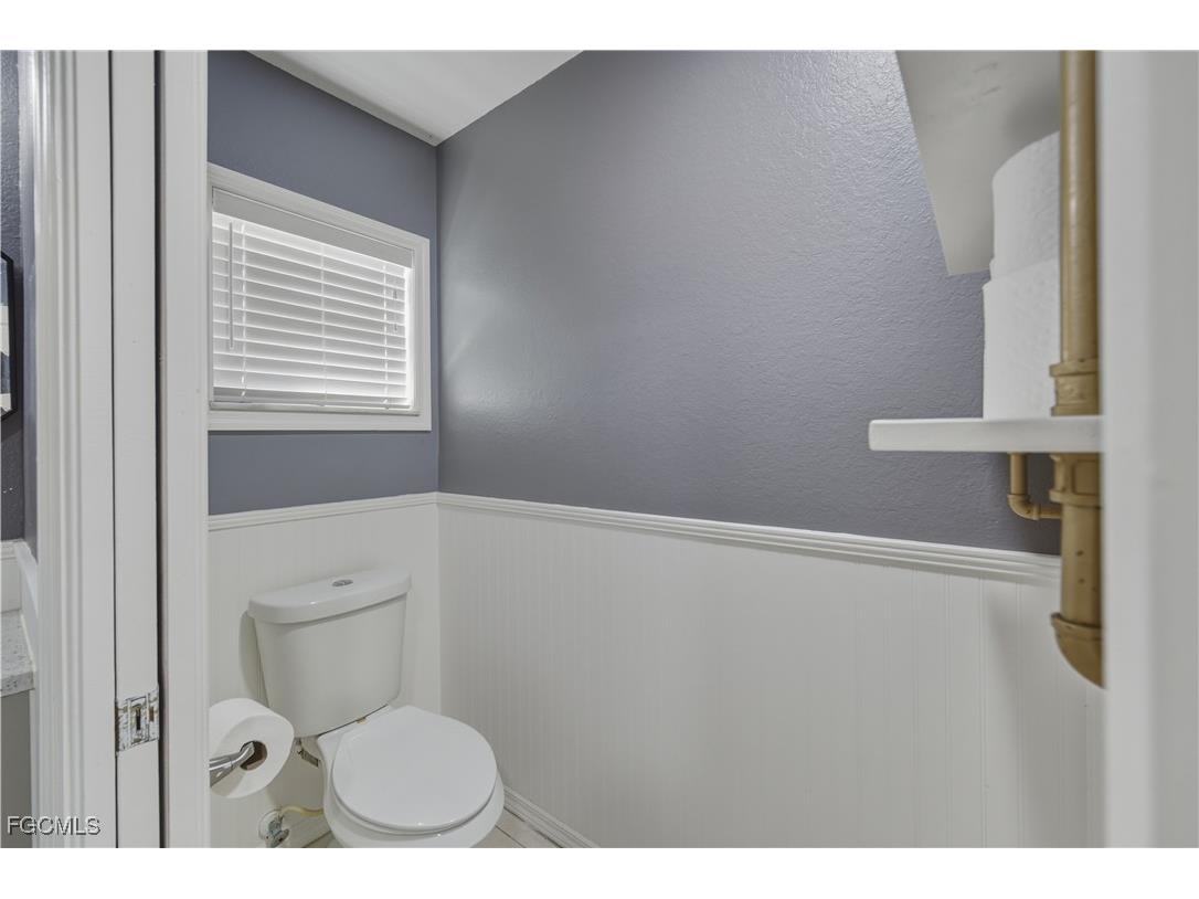 1204 NE 10th Terrace Cape Coral FL 33909 2025018123 image13