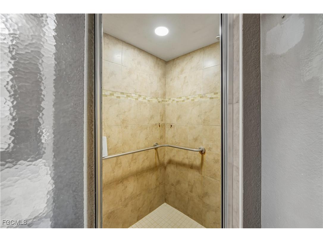 1204 NE 10th Terrace Cape Coral FL 33909 2025018123 image15