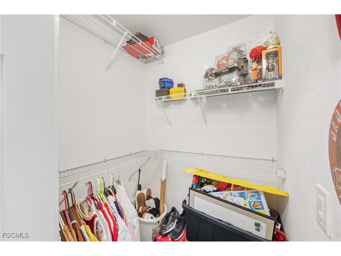 1204 NE 10th Terrace Cape Coral FL 33909 2025018123 image19