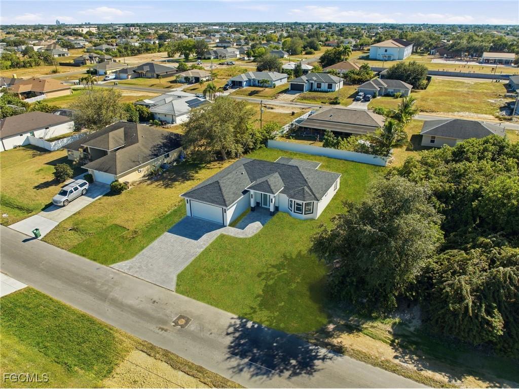 1204 NE 19th Terrace Cape Coral FL 33909 2025022223 image2