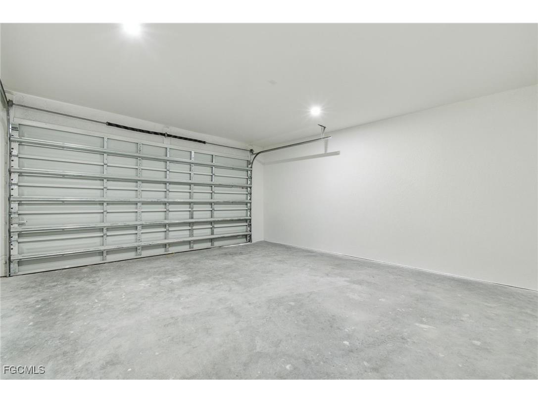 1204 NE 19th Terrace Cape Coral FL 33909 2025022223 image22