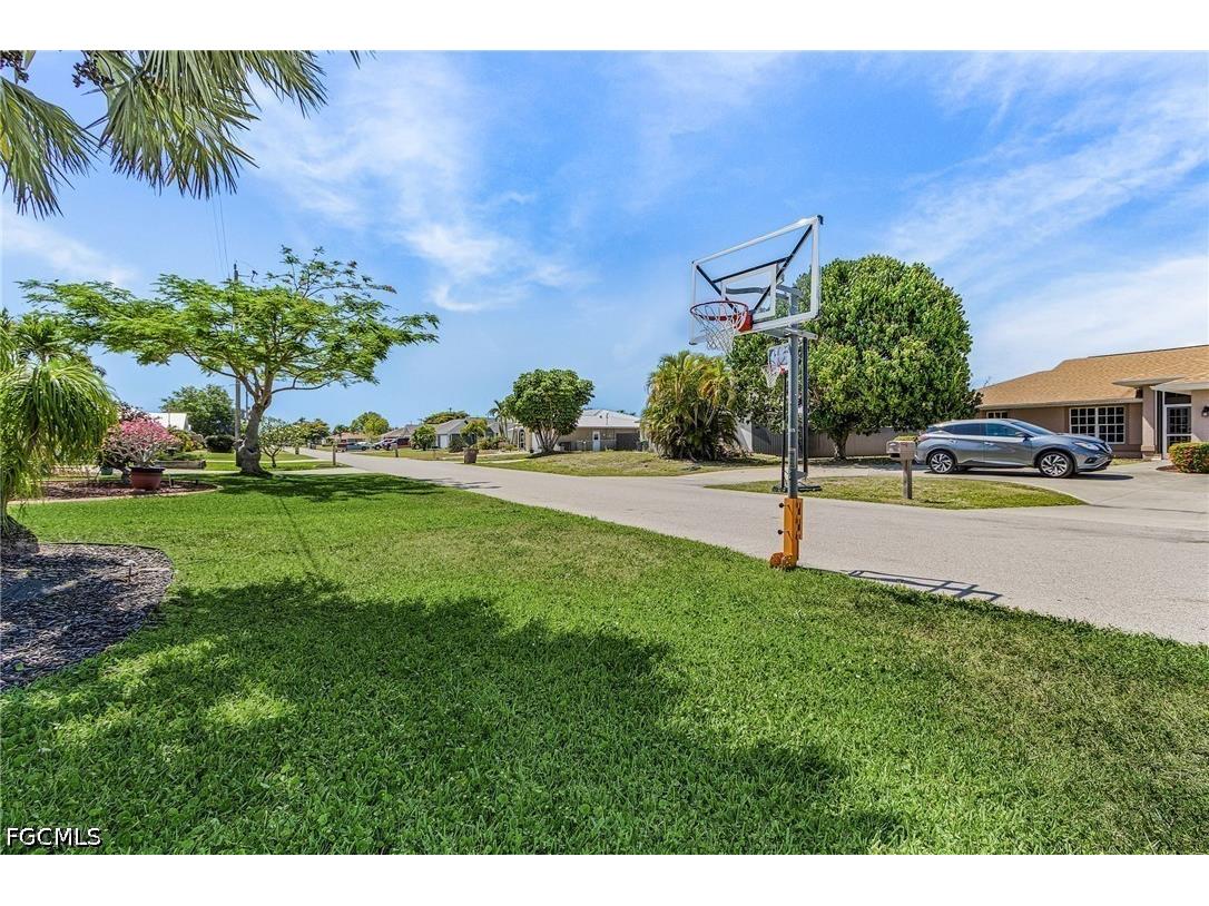 1204 SE 5th Terrace Cape Coral FL 33990 2026019507 image8
