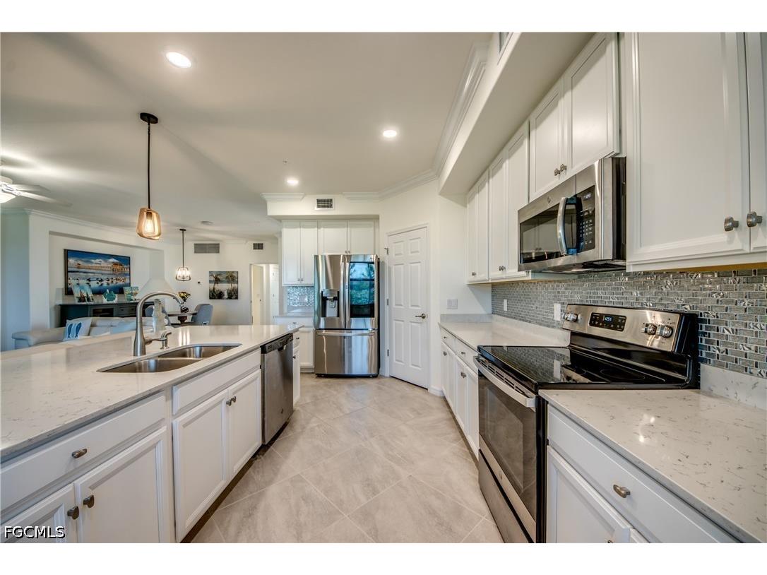 12048 Hawthorn Lake Drive #101 Fort Myers FL 33913 2026014381 image10