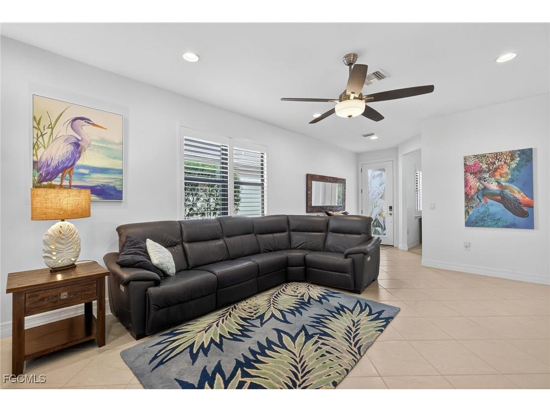 12048 Moorhouse Place Fort Myers FL 33913 2025026233 image11