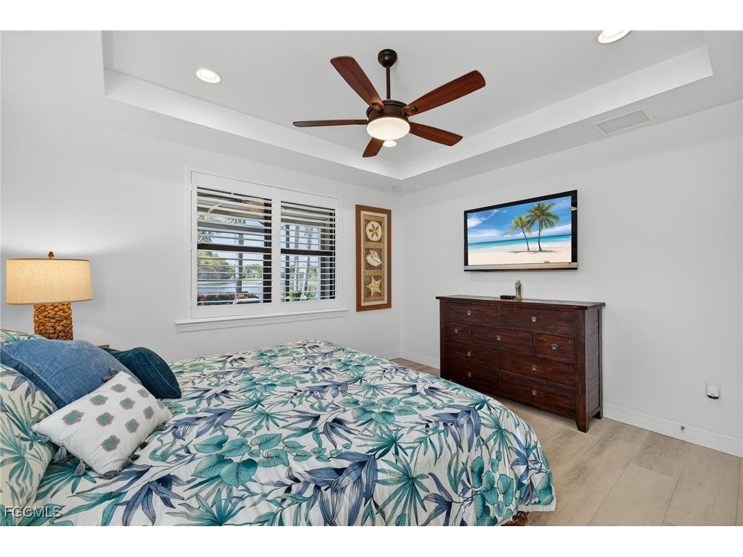 12048 Moorhouse Place Fort Myers FL 33913 2025026233 image14