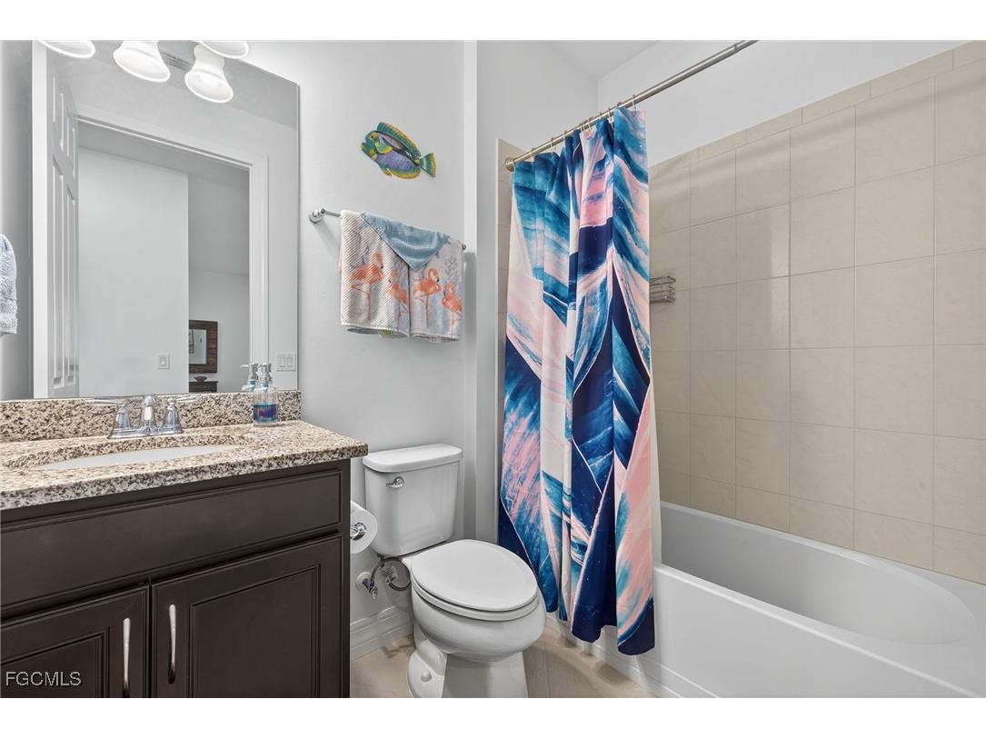 12048 Moorhouse Place Fort Myers FL 33913 2025026233 image18