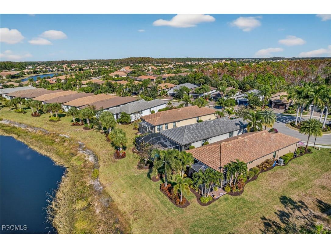 12048 Moorhouse Place Fort Myers FL 33913 2025026233 image32